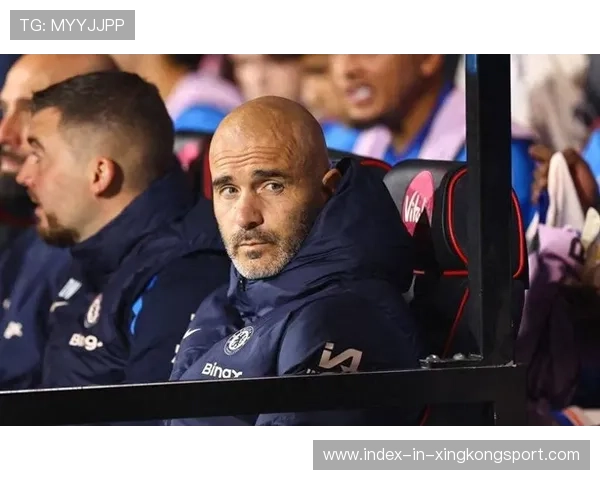 切尔西球迷抗议管理层，票务风波公开化